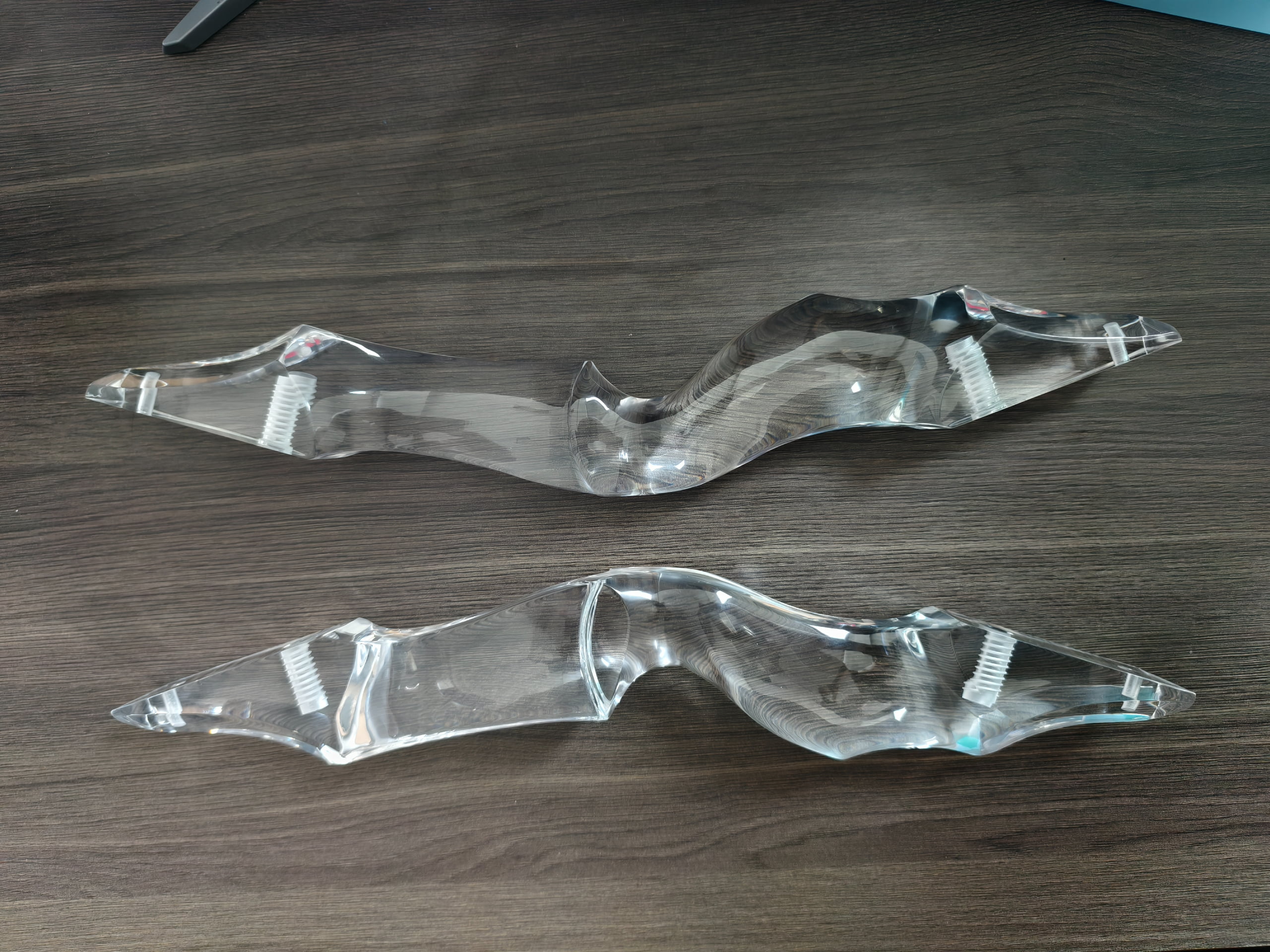 Independently developed transparent resin recurve bow