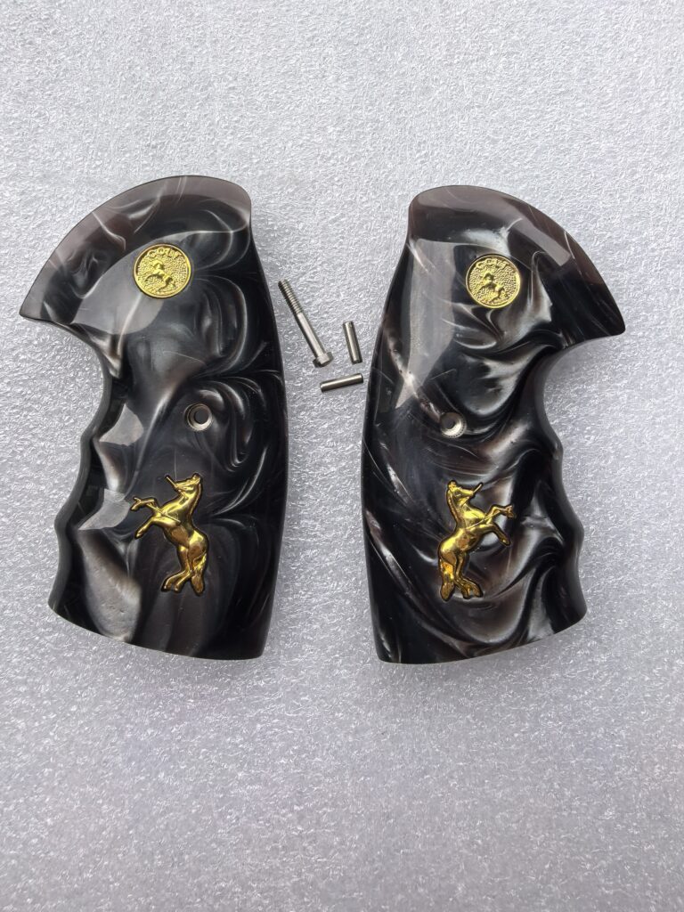 Resin grips–Colt