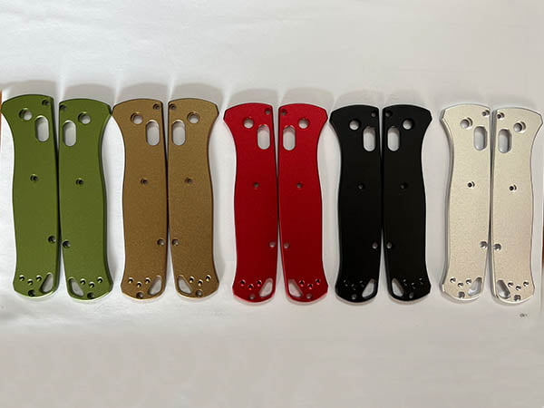 Custom knife handles in G10 and laminated wood