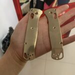 Benchmade  Bug out 535 metals scales